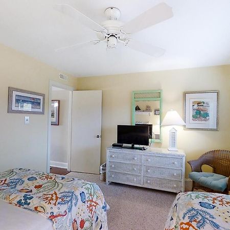 Breakers C-22 Apartment Pine Knoll Shores Exterior photo